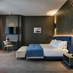 Boutique 5* סטרסה
