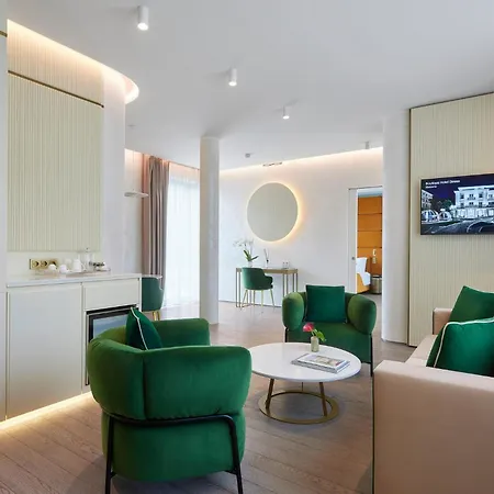Boutique Hotel 5*